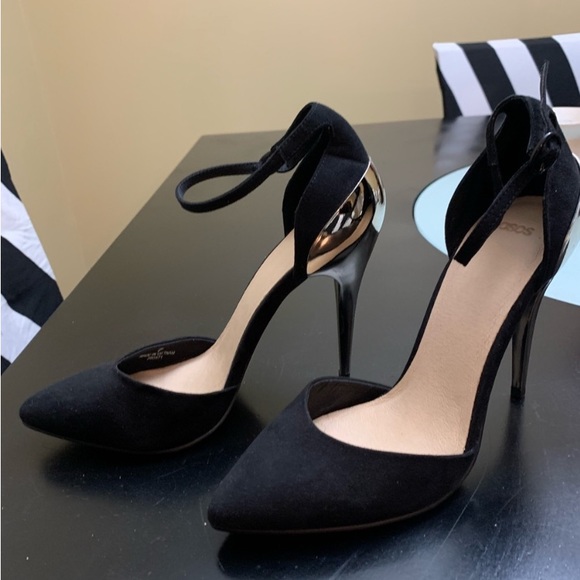 ASOS Shoes - ASOS Black & Gold Pointy Toe High Heel Shoes
